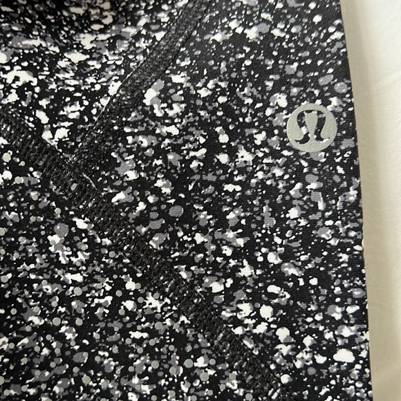 Lululemon thermal leggings - Picture 5 of 6